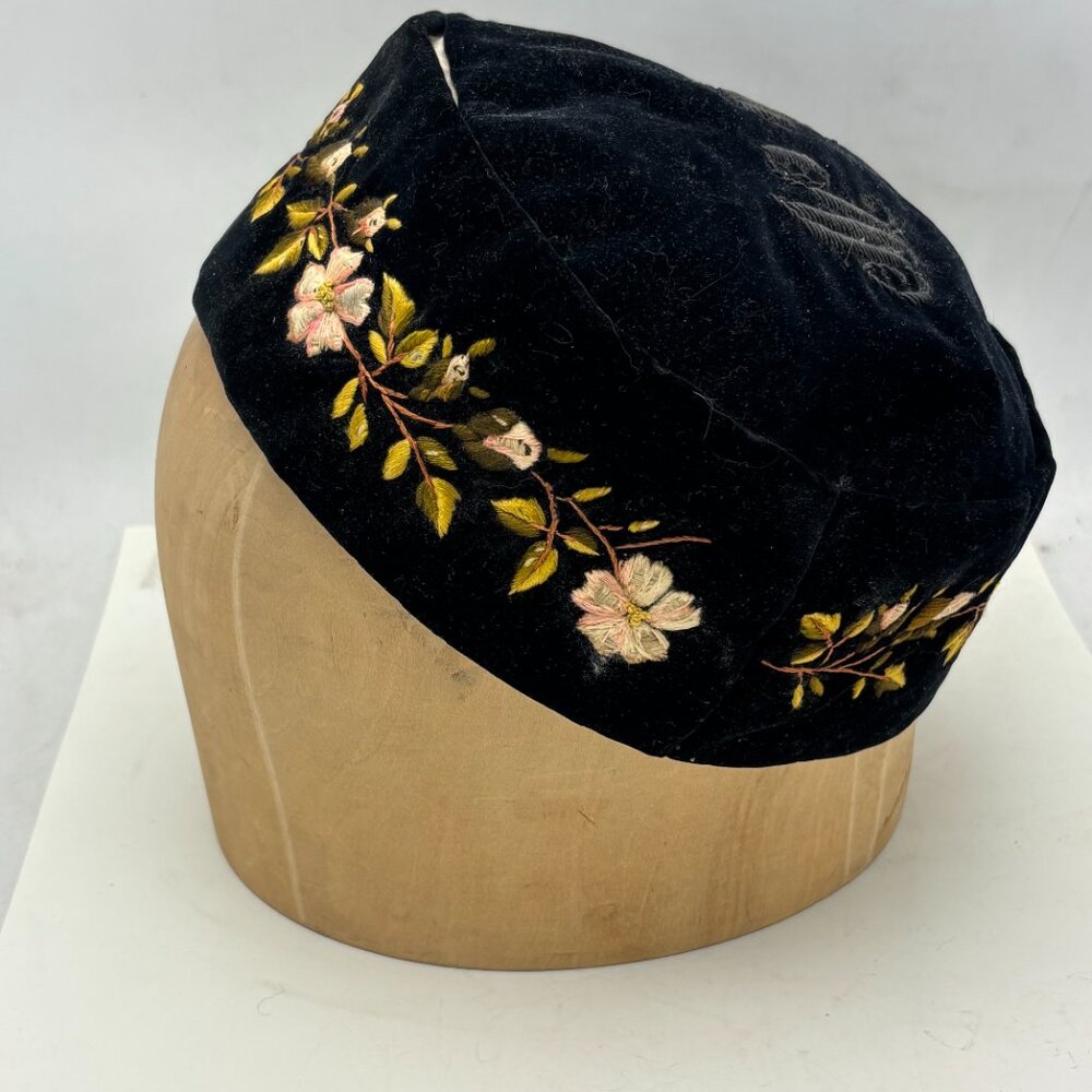 Antique Victorian Men's Hand Made Embroidered Smoking Cap - Picture 15 of 16
